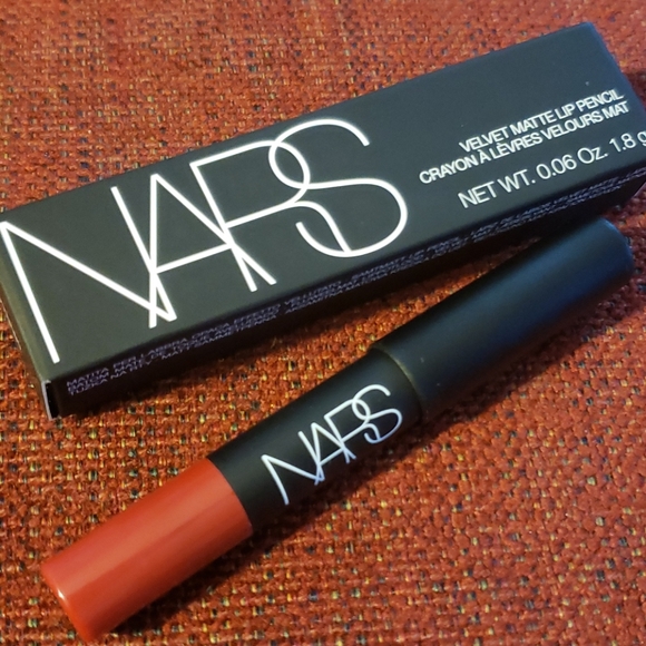 TRAVEL NARS VELVET MATTE LIP PENCIL. - Picture 7 of 7